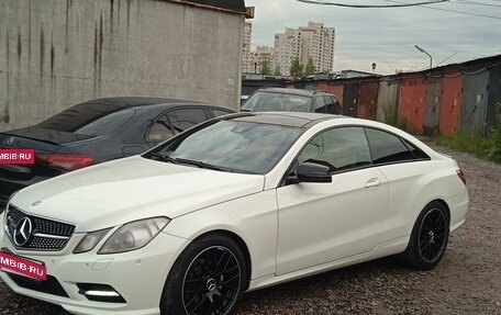 Mercedes-Benz E-Класс, 2011 год, 1 600 000 рублей, 2 фотография