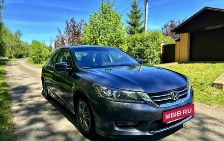 Honda Accord IX рестайлинг, 2013 год, 1 870 000 рублей, 11 фотография