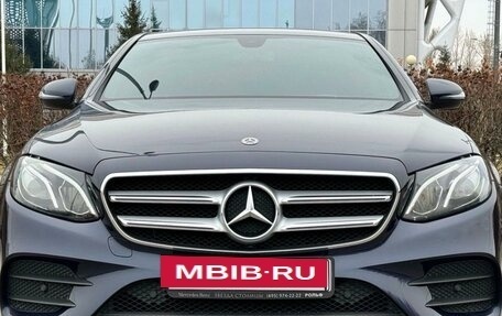 Mercedes-Benz E-Класс, 2019 год, 4 650 000 рублей, 3 фотография