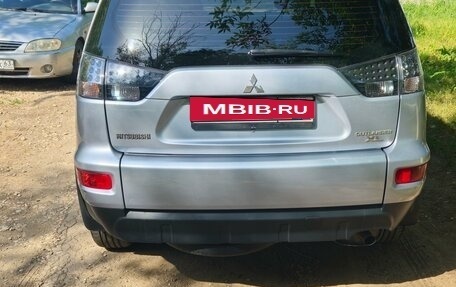 Mitsubishi Outlander III рестайлинг 3, 2011 год, 1 450 000 рублей, 2 фотография