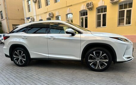 Lexus RX IV рестайлинг, 2019 год, 5 550 000 рублей, 4 фотография