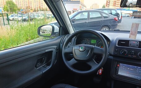 Skoda Fabia II, 2011 год, 799 000 рублей, 17 фотография