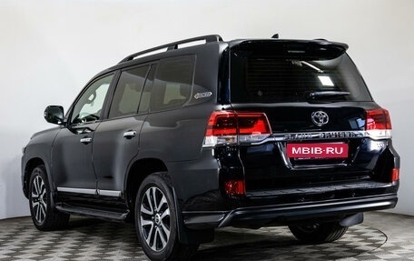 Toyota Land Cruiser 200, 2018 год, 7 987 000 рублей, 7 фотография