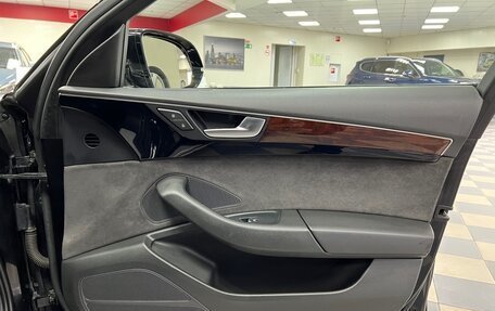 Audi A8, 2012 год, 1 995 000 рублей, 25 фотография