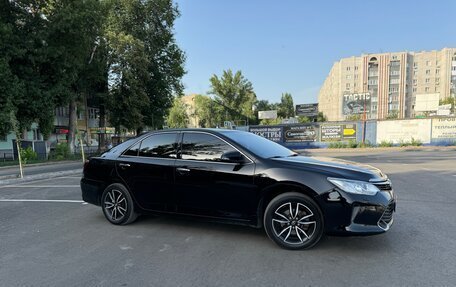 Toyota Camry, 2017 год, 2 450 000 рублей, 3 фотография