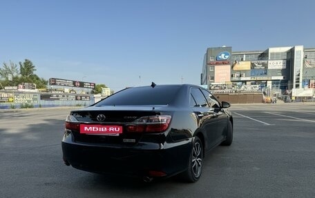 Toyota Camry, 2017 год, 2 450 000 рублей, 4 фотография