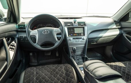 Toyota Camry, 2006 год, 1 599 000 рублей, 6 фотография