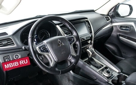 Mitsubishi Pajero Sport III рестайлинг, 2022 год, 4 399 777 рублей, 11 фотография