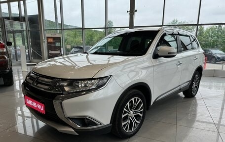 Mitsubishi Outlander III рестайлинг 3, 2015 год, 1 950 000 рублей, 1 фотография