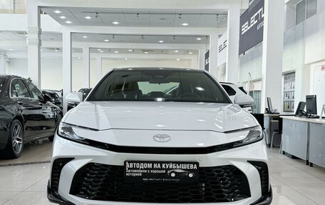 Toyota Camry, 2024 год, 4 300 000 рублей, 2 фотография