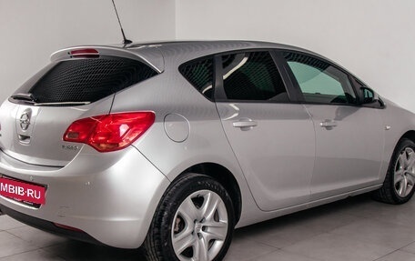 Opel Astra J, 2011 год, 749 700 рублей, 6 фотография