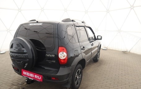 Chevrolet Niva I рестайлинг, 2012 год, 635 000 рублей, 3 фотография