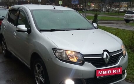 Renault Sandero II рестайлинг, 2016 год, 850 000 рублей, 2 фотография