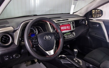 Toyota RAV4, 2014 год, 2 145 000 рублей, 6 фотография