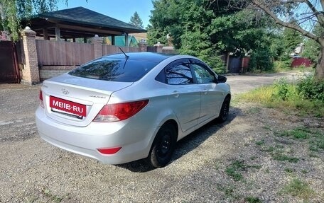 Hyundai Solaris II рестайлинг, 2011 год, 780 000 рублей, 4 фотография