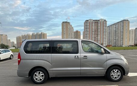 Hyundai Grand Starex Grand Starex I рестайлинг 2, 2011 год, 1 750 000 рублей, 5 фотография