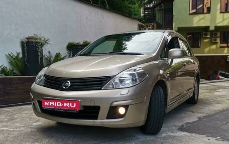 Nissan Tiida, 2010 год, 845 000 рублей, 1 фотография