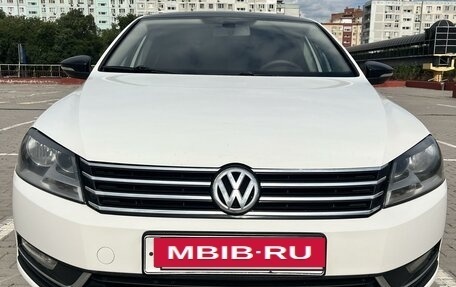 Volkswagen Passat B7, 2011 год, 1 080 000 рублей, 2 фотография