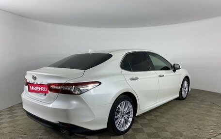 Toyota Camry, 2019 год, 2 880 000 рублей, 5 фотография