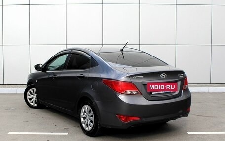 Hyundai Solaris II рестайлинг, 2015 год, 760 000 рублей, 3 фотография