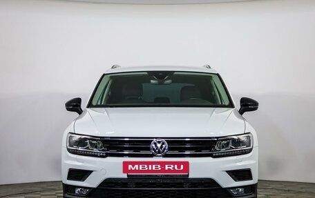 Volkswagen Tiguan II, 2019 год, 2 689 000 рублей, 2 фотография