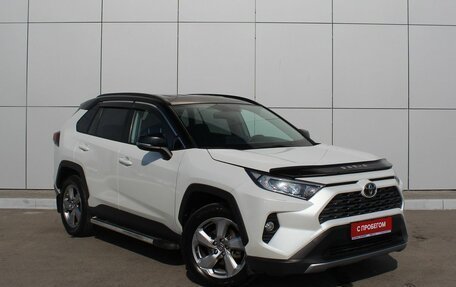 Toyota RAV4, 2021 год, 3 740 000 рублей, 6 фотография