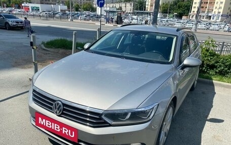 Volkswagen Passat B8 рестайлинг, 2017 год, 1 780 000 рублей, 2 фотография