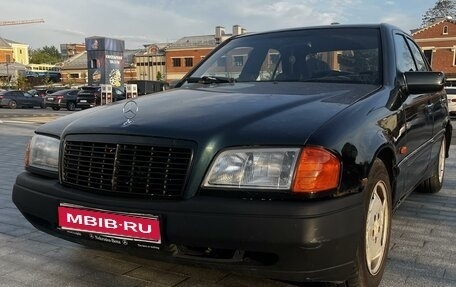 Mercedes-Benz C-Класс, 1999 год, 500 000 рублей, 1 фотография