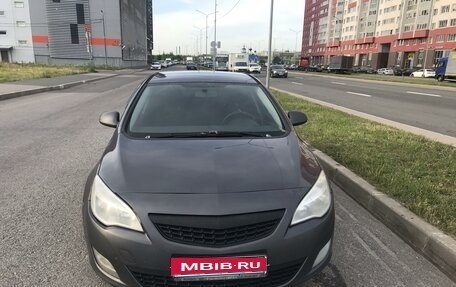 Opel Astra J, 2011 год, 490 000 рублей, 1 фотография