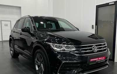 Volkswagen Tiguan II, 2021 год, 4 350 000 рублей, 1 фотография