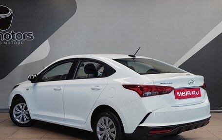 Hyundai Solaris II рестайлинг, 2021 год, 1 650 000 рублей, 8 фотография