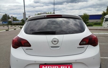 Opel Astra J, 2013 год, 1 350 000 рублей, 5 фотография