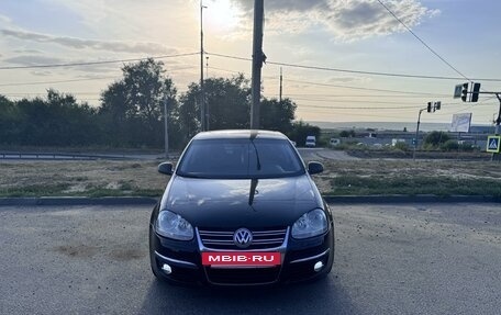 Volkswagen Jetta VI, 2008 год, 695 000 рублей, 2 фотография