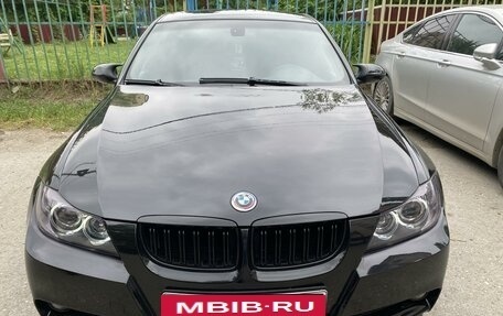 BMW 3 серия, 2009 год, 1 450 000 рублей, 2 фотография