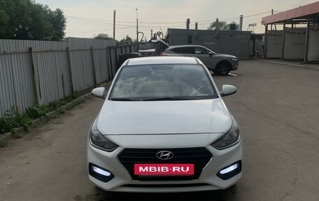 Hyundai Solaris II рестайлинг, 2017 год, 1 490 000 рублей, 2 фотография