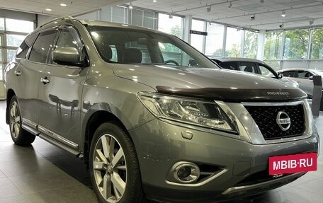 Nissan Pathfinder, 2014 год, 1 649 000 рублей, 3 фотография