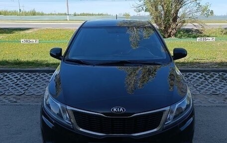 KIA Rio III рестайлинг, 2013 год, 800 000 рублей, 2 фотография