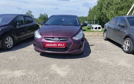 Hyundai Solaris II рестайлинг, 2011 год, 810 000 рублей, 2 фотография