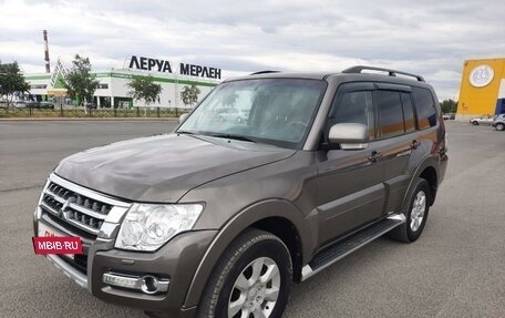 Mitsubishi Pajero IV, 2015 год, 2 350 000 рублей, 2 фотография