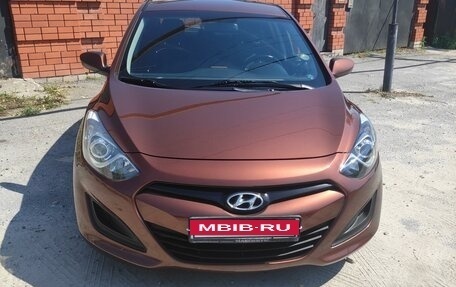 Hyundai i30 II рестайлинг, 2012 год, 970 000 рублей, 2 фотография