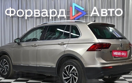 Volkswagen Tiguan II, 2018 год, 2 385 990 рублей, 3 фотография