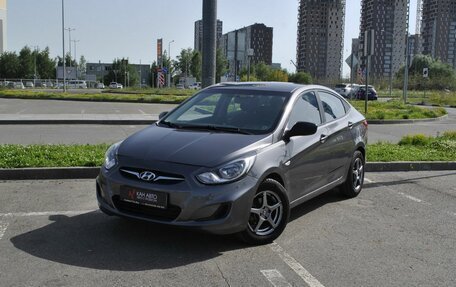 Hyundai Solaris II рестайлинг, 2012 год, 775 200 рублей, 1 фотография