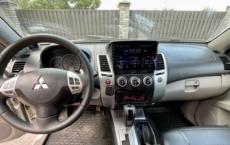 Mitsubishi Pajero Sport II рестайлинг, 2011 год, 1 950 000 рублей, 7 фотография