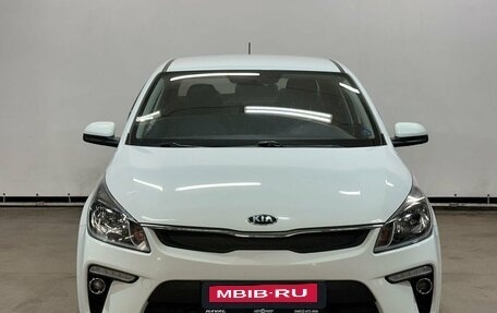 KIA Rio IV, 2018 год, 1 365 000 рублей, 2 фотография