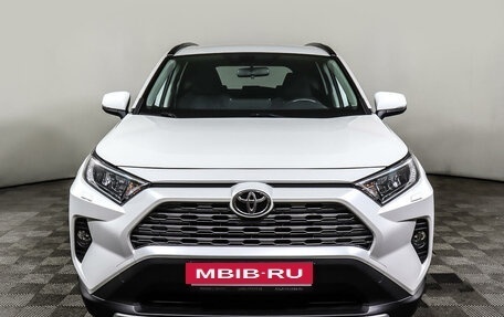 Toyota RAV4, 2020 год, 3 618 000 рублей, 2 фотография