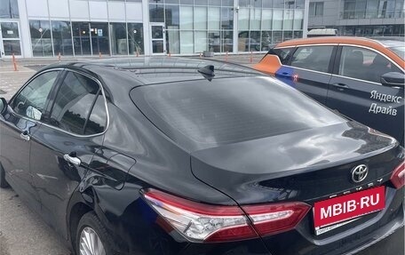 Toyota Camry, 2018 год, 2 749 000 рублей, 4 фотография