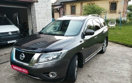 Nissan Pathfinder, 2014 год, 1 850 000 рублей, 3 фотография