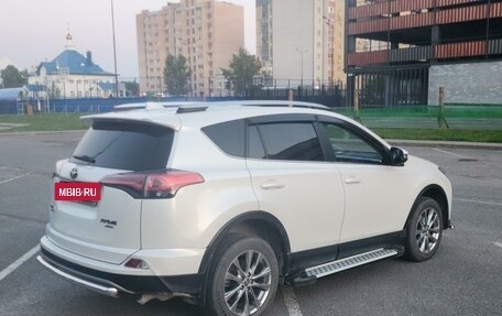 Toyota RAV4, 2018 год, 3 120 000 рублей, 8 фотография