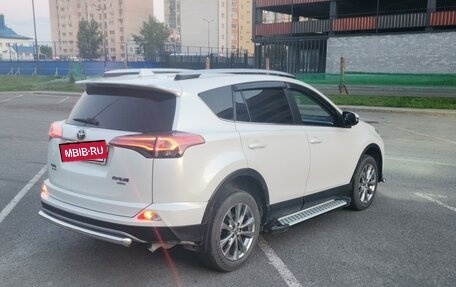 Toyota RAV4, 2018 год, 3 120 000 рублей, 9 фотография