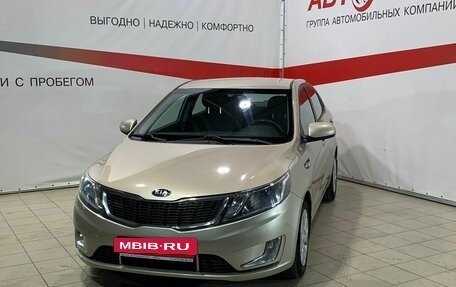 KIA Rio III рестайлинг, 2013 год, 937 000 рублей, 3 фотография